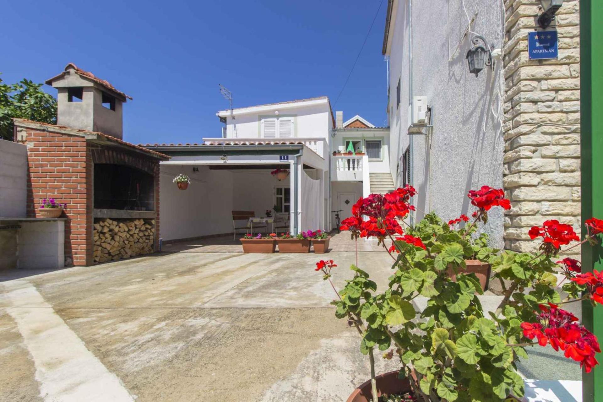 Apartmani Alaga B Tribalj Extérieur photo